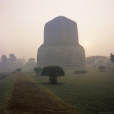 Dhamekh Stupa  Buddhist Pilgrimage Site  Sarnath  Near Varanasi  Uttar Pradesh State  India  Asia