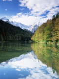 Reflections in Riessersee of Wetterstein Mountains  Garmisch-Partenkirchen  German Alps  Germany
