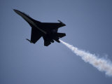 Su27 Russian Jet Fighter Trailing Smoke as It Races Across the Sky  Australia