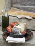 Italian Cheese  Tomatoes  Olive Oil and White Bread