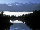 Lake Matheson  Mt Cook  New Zealand