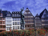 Statue  Garden and Building Facade  Frankfurt  Germany