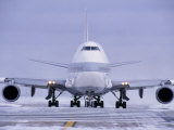 Airplane Steering Through Snow  Chicago  IL