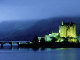 Eilean Donan Castle  Loch Duich  UK