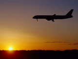 Jet Landing at Sunset  O'Hare Airport  IL