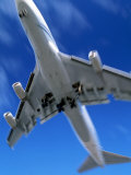 Jetliner Landing  Los Angeles  CA