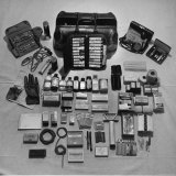 Content's of Country Dr Ernest Ceriani's Medical Bag