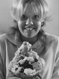 Hayley Mills Reacting to a 20 Scoop Ice Cream Sundae
