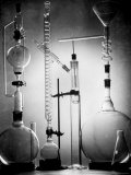 Manufacture and Examples of Uses of Various Kinds of Glass at Corning Glass Co