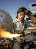 Women Building Submarines at Electric Boat Co  New London  Connecticut