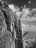 Mountaineer Students Training on Mountain