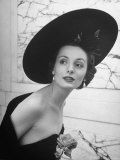 Restaurant Fashions: Cartwheel Hat