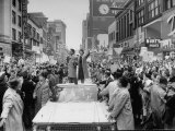 Nixon Campaigning