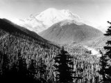 Mt Rainier in Southwest Washington