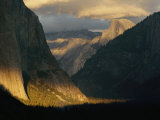 Sunlight Shines on Yosemite Valley