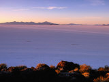 Sunrise Across the Salt Flats  Salar De Uyuni  Bolivia