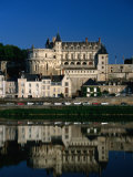 15th Century Chateau d'Amboise and Loire River  Amboise  France