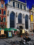 Facade and Entrance to 15th Century Artus Court in Long Street Market  Gdansk  Pomorskie  Poland
