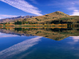 Hilly Countryside and Sky Mirrored in Lake Hayes  Near Arrowtown  Queenstown  Otago  New Zealand