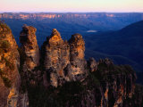 Three Sisters Rock Formation Katoomba  New South Wales  Australia