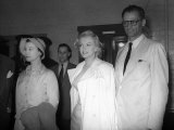 Marilyn Monroe with New Husband Arthur Miller and Vivien Leigh at Press Conference