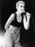 Eurythmics Star Annie Lennox in Concert at a Beachside Gig