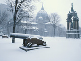 Canon in a Park Architecture Montreal  Place Du Canada