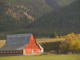 Red Barn in Fall  British Columbia  Canada