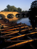 Clopton Bridge on River Avon  Stratford-on-Avon  England