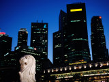 Merlion and City Skyline at Dusk  Singapore  Singapore