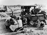 Suppertime for Oklahoma Family Follow Crops from California to Washington during the Depression