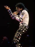 Singer Michael Jackson Performing