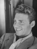 Buy Jean-Pierre Aumont at Art.c...