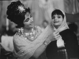 Elizabeth Taylor on Set of Cleopatra with Daughter