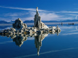 Tufa Formations in Mono Lake Tufa State Reserve  Mono Lake  California  USA