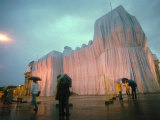 The First Completely Covered Corner of the Wrapped Reichstag Project