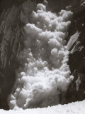 Avalanche of Pulverised Ice