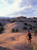 Mountain Biking on the Moab Slickrock Bike Trail  Navajo Sandstone  Utah  USA