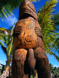 Statue of Tangaroa  Polynesian Sea-God  Near Aitutaki Lagoon  Aitutaki  Cook Islands