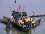 Pirogues Around Larger River Craft Carrying Passengers and Goods  Mopti  Mali