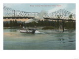 Albany  Oregon - Paddle Boat Crossing Willamette River