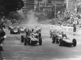 Start of 1961 Monaco Grand Prix  Stirling Moss in Car 20  Lotus 18 Who Won the Race