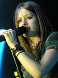 Avril Lavigne Singing at the Barrowlands March 2003