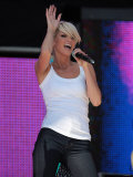 Sarah Harding  Girls Aloud Performing at T4 Party on the Beach  Weston Supermare 22 July 07