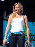 Nadine Coyle  Girls Aloud Performing at T4 Party on the Beach  Weston Supermare 22 July 07