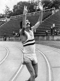 David Bedford Smashed the World 10 000 Meters Record at Crystal Palace with Time of 27 Mins 31 Secs