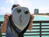 Coin-Operated Binoculars Offer a 25-Cent View of the Beach