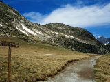 Portarro D'espot Pass Between Ribera De St Nicolau and Estany De St Maurici