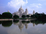 Queen Victoria Memorial Reflected in the Lake