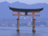 Hiroshima Mivaiima Torii Gate  Japan